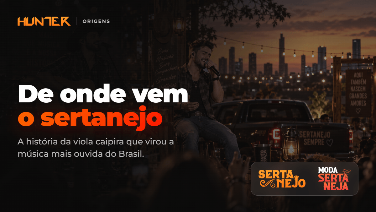 Cantor sertanejo de chapéu e camisa xadrez cantando ao microfone em uma festa ao ar livre, com uma caminhonete, luzes penduradas e os prédios da cidade ao fundo